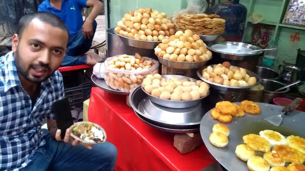 Gol Gappe and Dhokla 