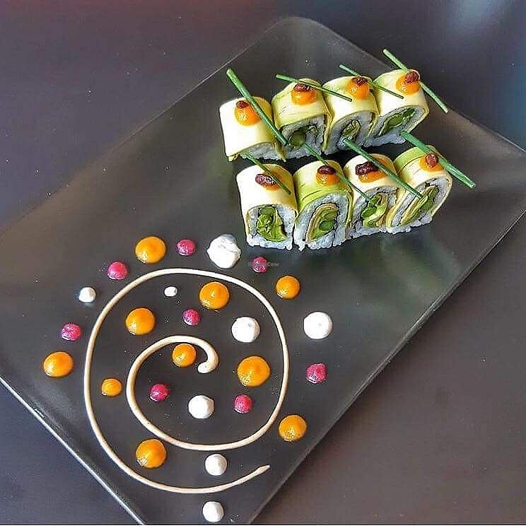 Green Roll Sushi
