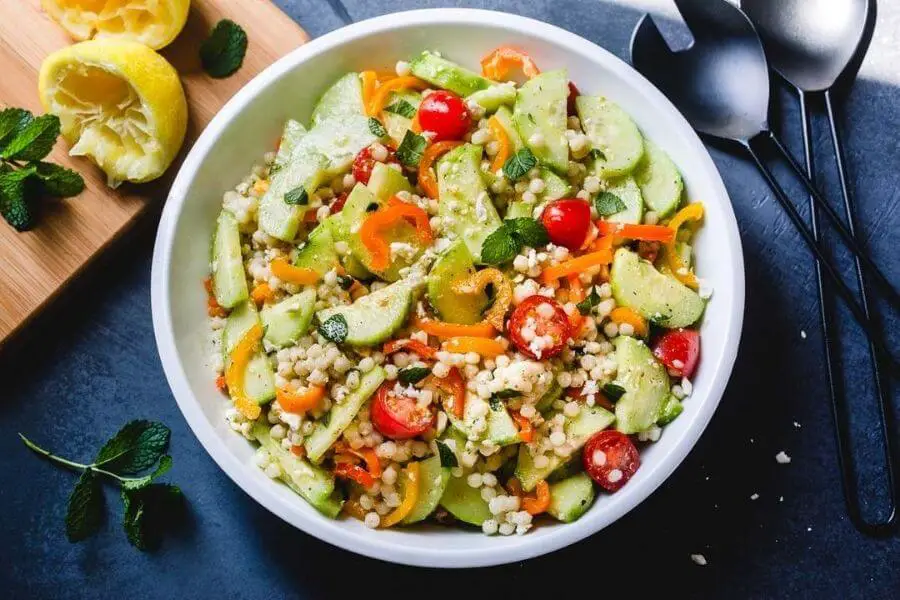 12 Easy Vegetarian Salads To Add To Your Meal - Bite me up