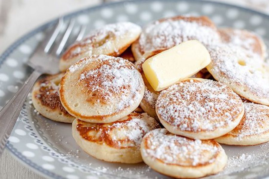 Poffertjes (Mini Pancakes)