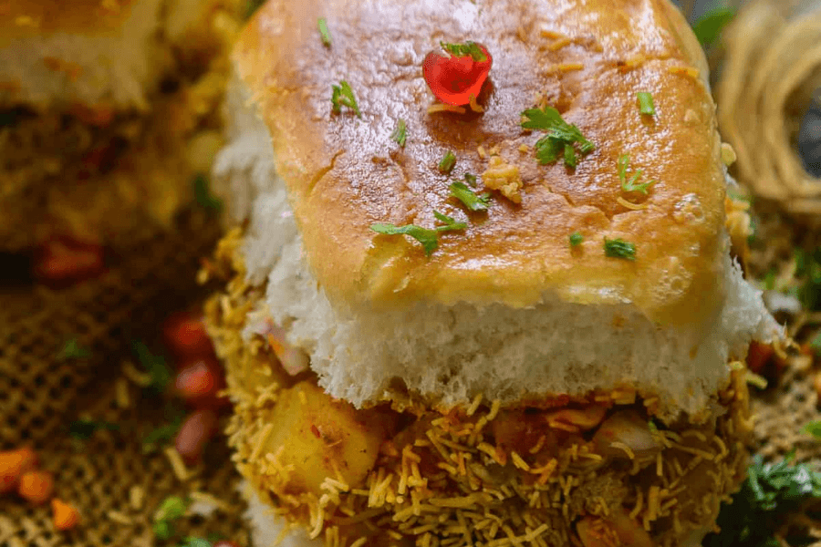  Indian dishes that you can enjoy with Pav