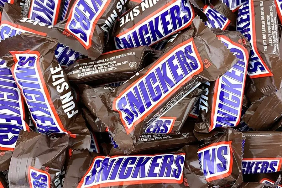 13 Most Popular Candies in America Bite me up