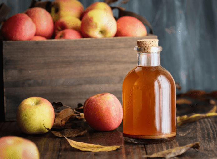 7 Benefits of Consuming Apple Cider Vinegar