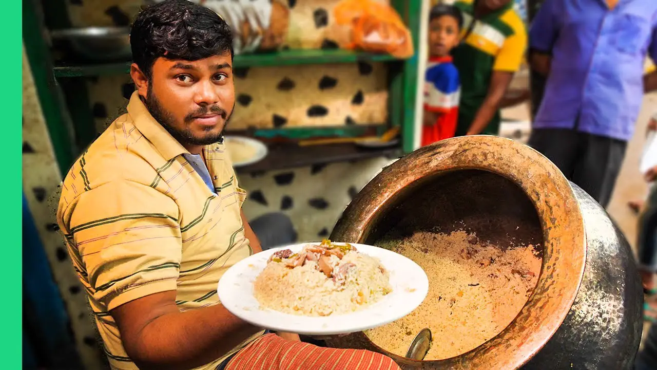 Street food to eat in Dhaka